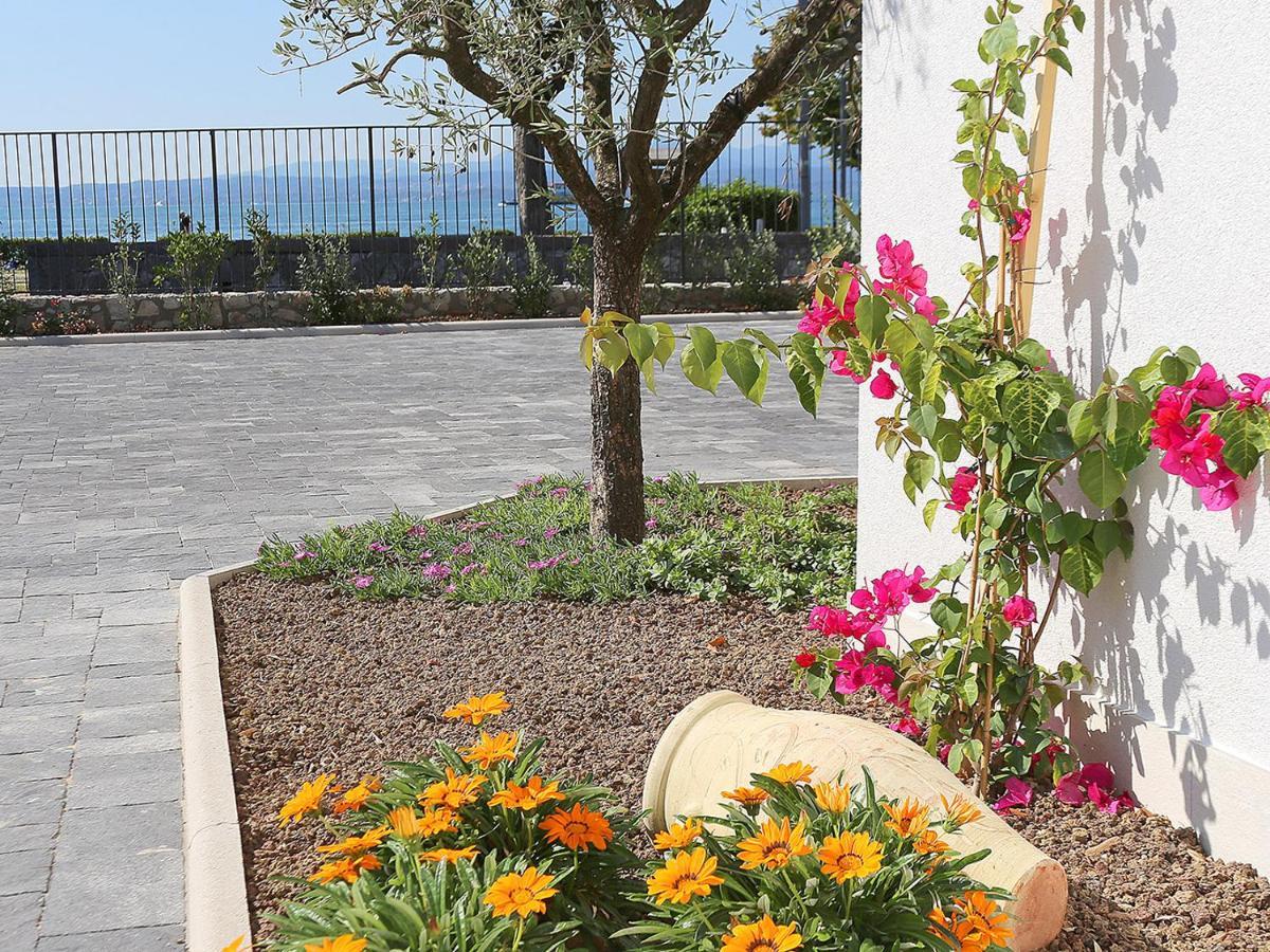 باردولينو Residence Villa Adriana المظهر الخارجي الصورة